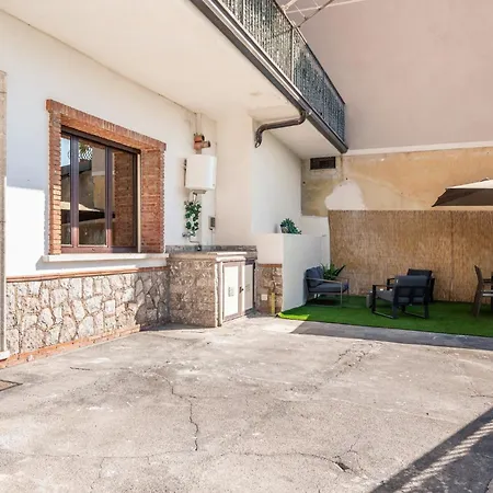 Guesthost - Bright Appartement